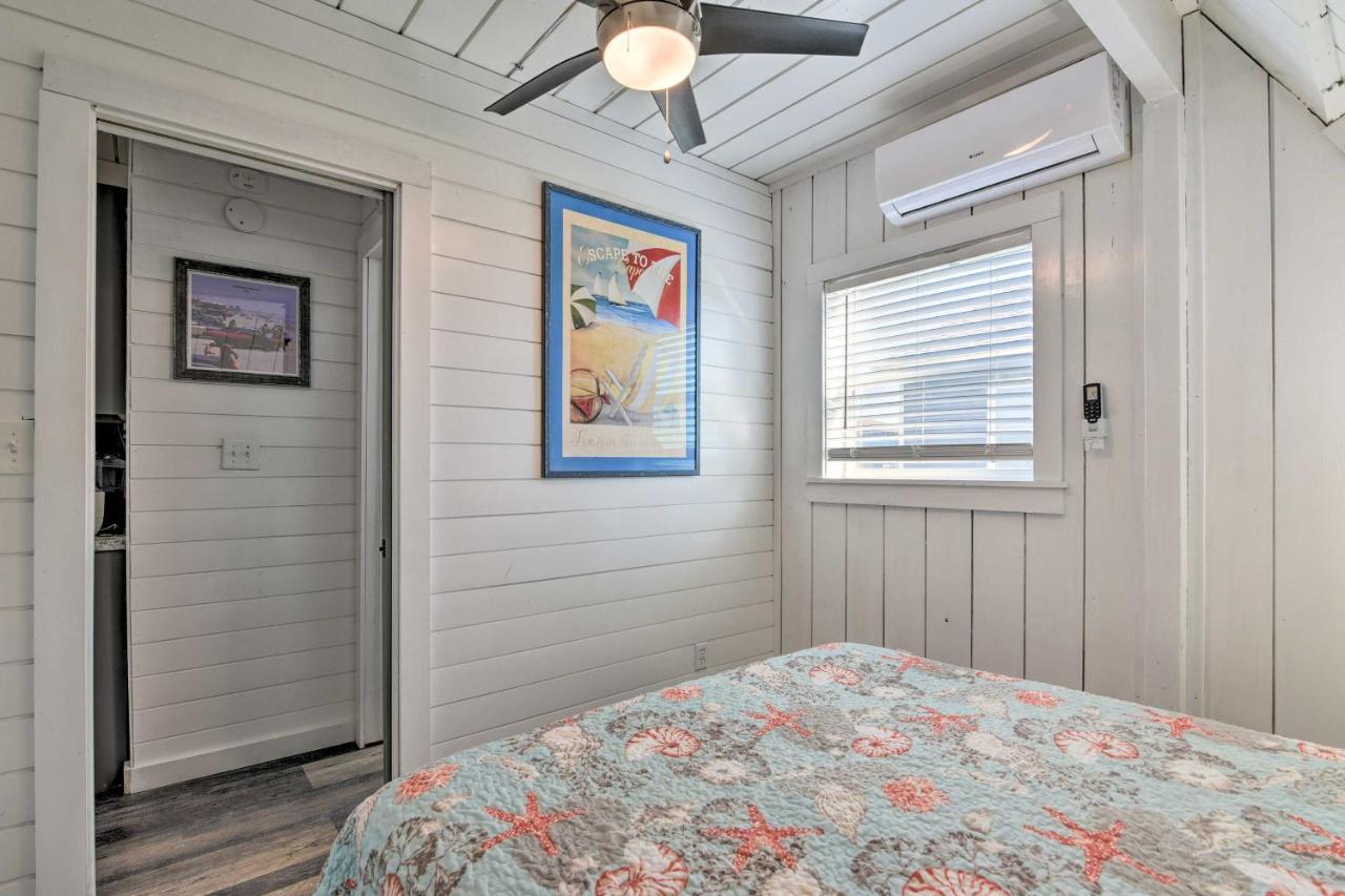 A-Frame Home With Deck - 2 Blocks To Surfside Beach! エクステリア 写真